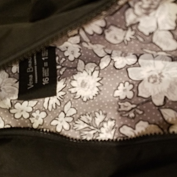 Vera Bradley sling - Picture 2 of 9